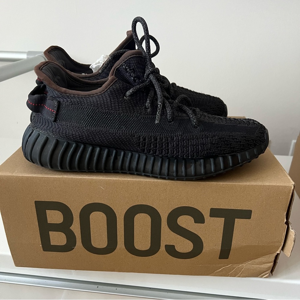 Yeezy 350 V2 Black Non Reflective